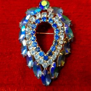 vintage sara coventry blue lagoon brooch